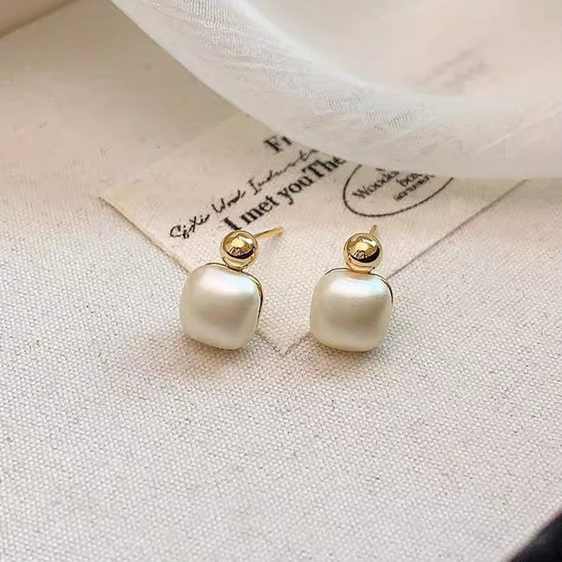 Pearl White Elite Drop Earrings 2025