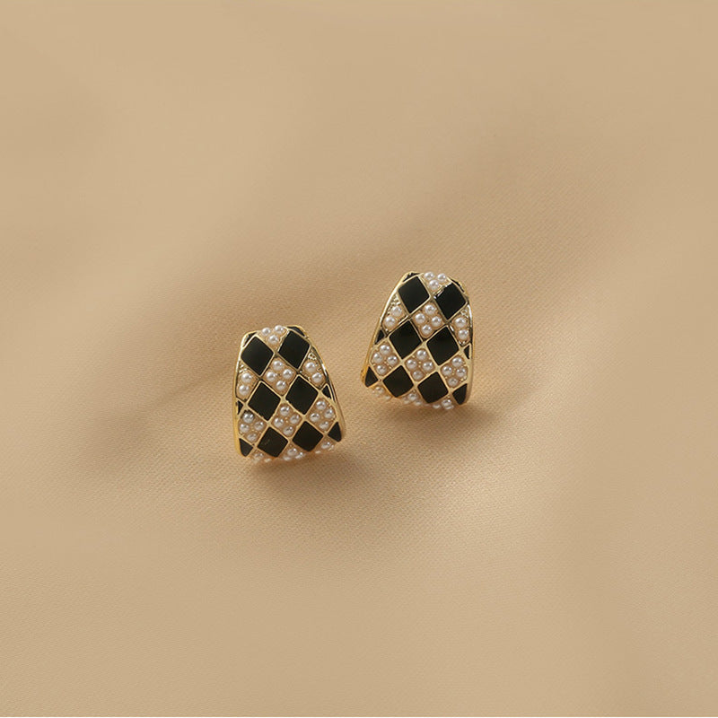 Pearl White Diamond Check Studs