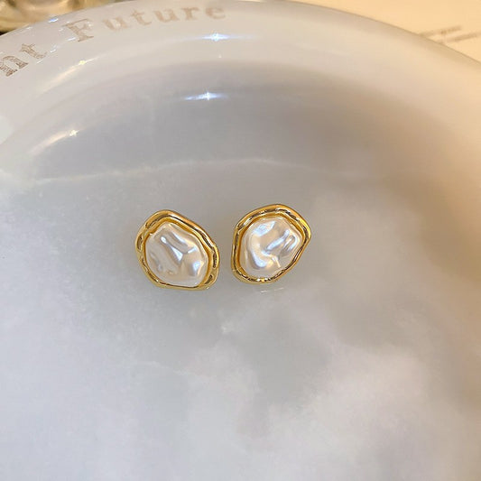 Pearl White Golden Glow Studs