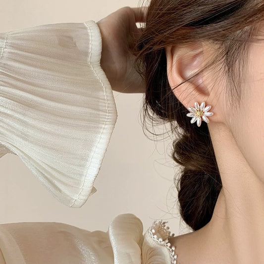 Pearl White Luxe Drop Earrings 2025